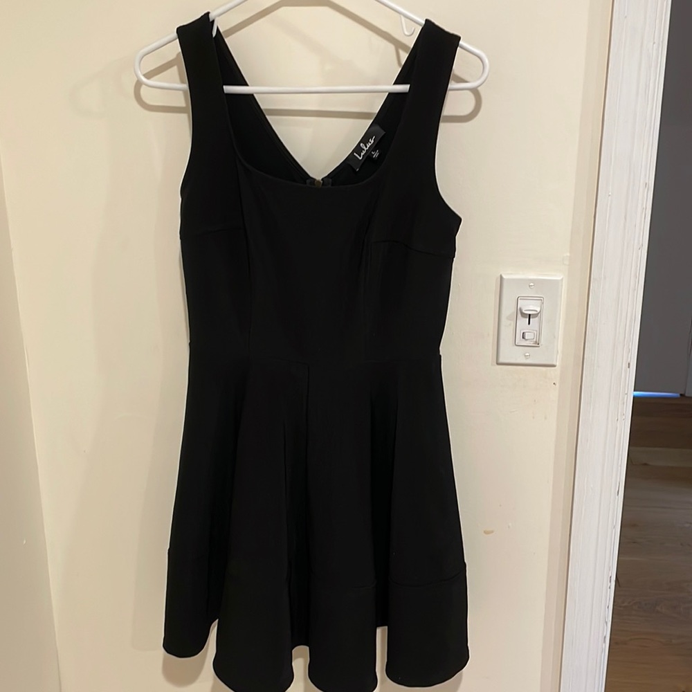 Lulu’s Flowy Black Dress Size L